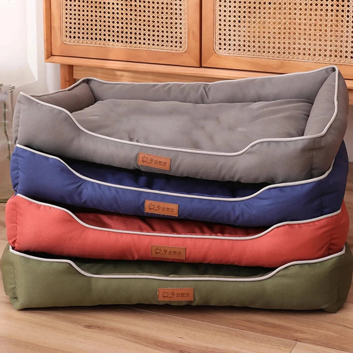 Cama Quadrada para Cães e Gatos (Uso em Todas as Estações) – Colchão Resistente a Mordidas, Macio e Acolchoado, Impermeável